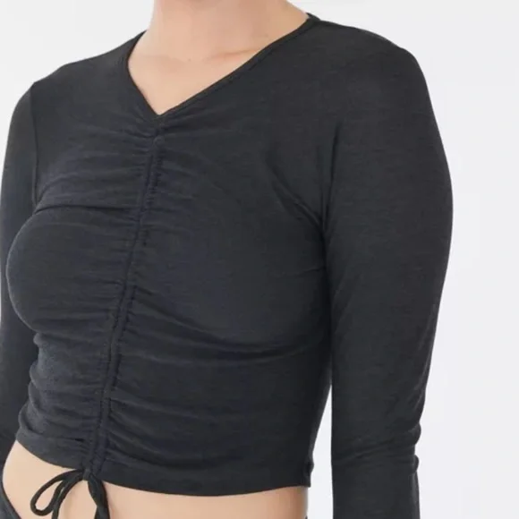 Beyond Yoga Scrunch It Up Cropped Ruched Long Sleeve Shirt Charcoal Gray Sz L - Picture 9 of 9